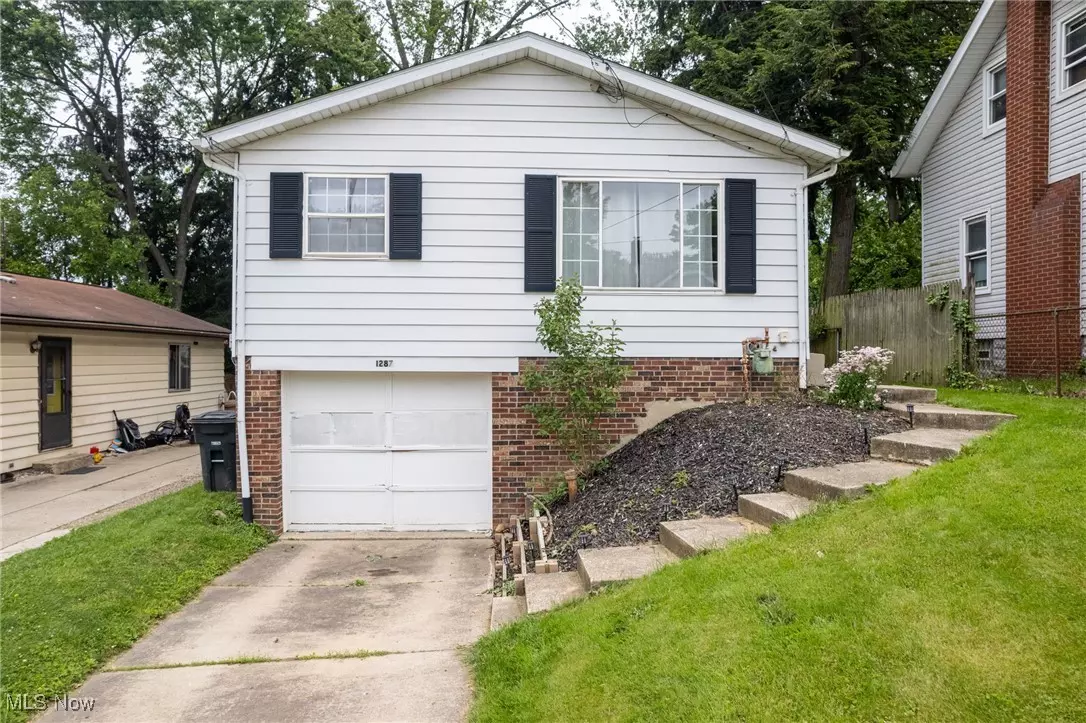 Akron, OH 44310,1287 Murray AVE