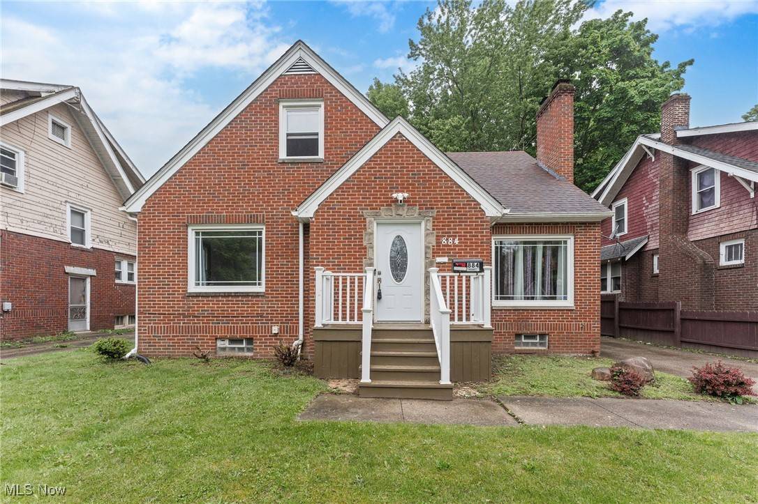 884 Greenwood AVE, Akron, OH 44320