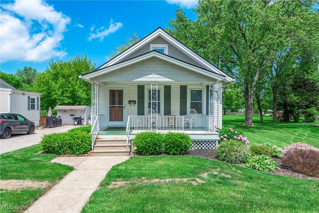 163 E Martin ST, Amherst, OH 44001