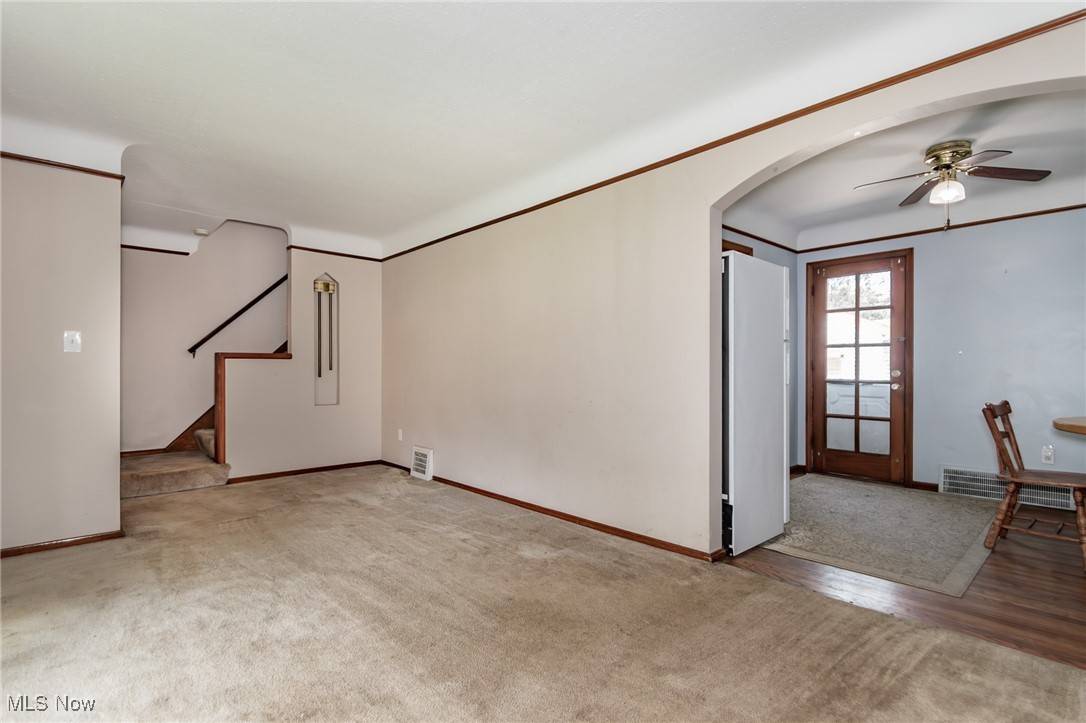 Euclid, OH 44123,22651 Arms AVE