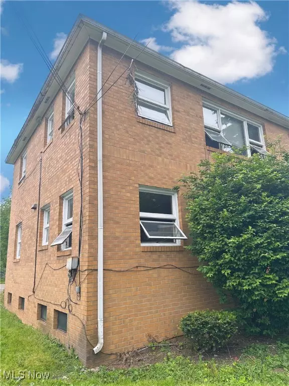 Canton, OH 44703,1516 Fulton RD NW