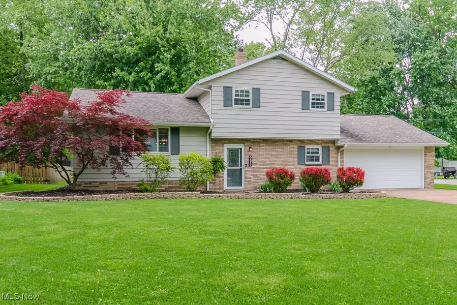 6672 Oakdale RD, Mentor, OH 44060