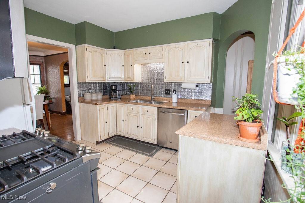 Boardman, OH 44512,33 Marlindale AVE