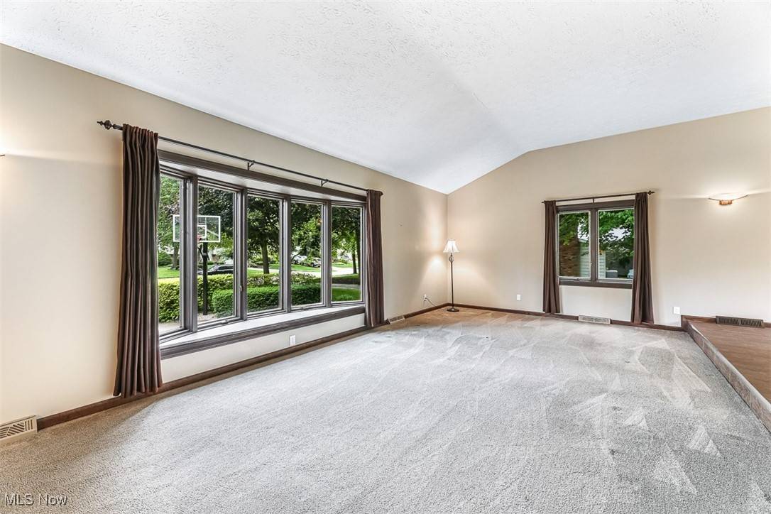 Solon, OH 44139,6605 Duneden AVE