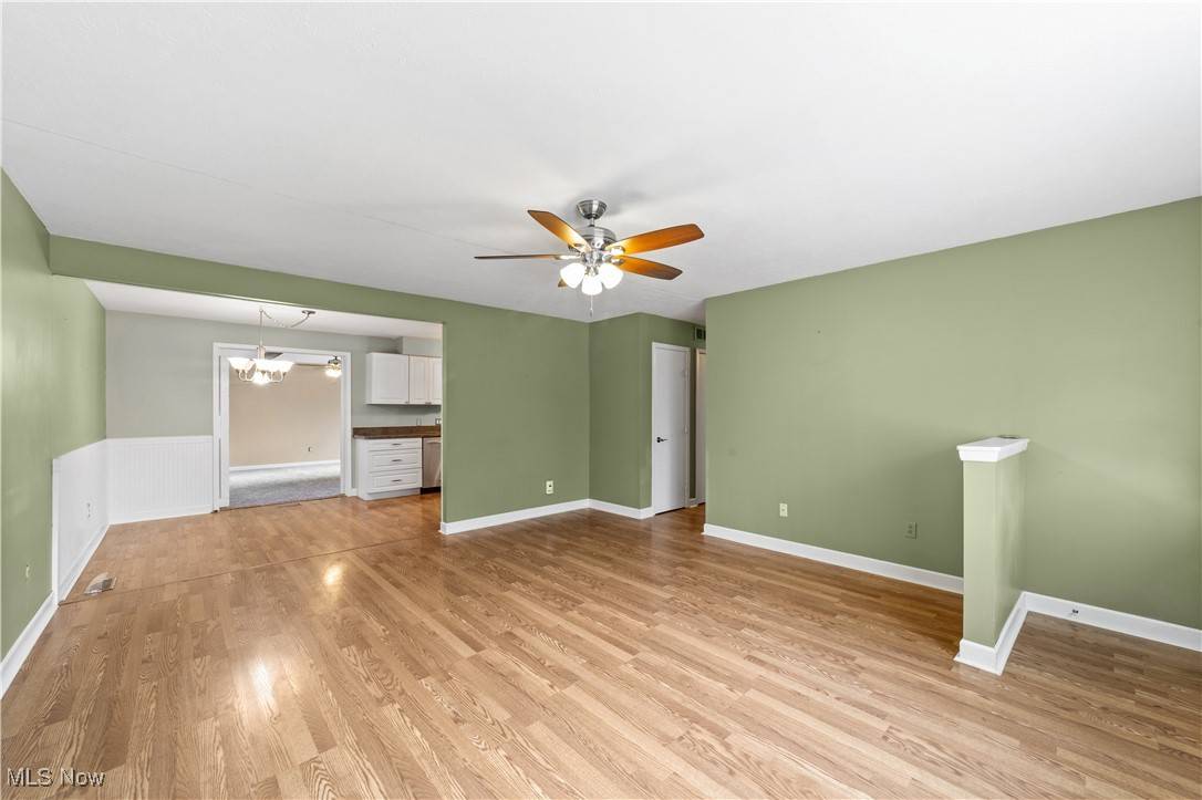 Mentor On The Lake, OH 44060,7557 Fern DR