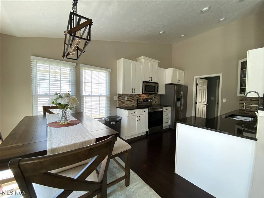 OH 44138,8524 Westfield Park DR