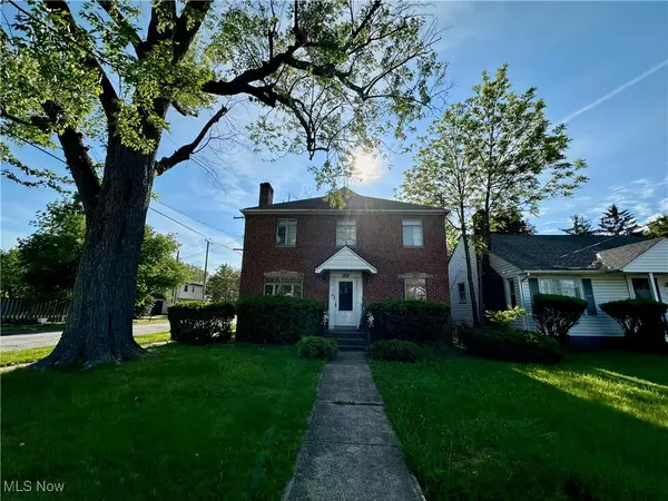 Cleveland, OH 44119,1166 E 176th ST