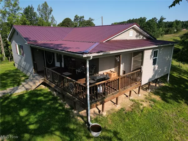 Clendenin, WV 25045,498 Little Queen RD