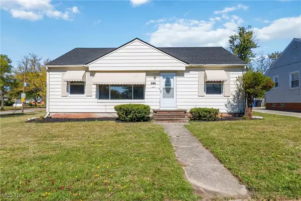 18401 Garden BLVD, Cleveland, OH 44128