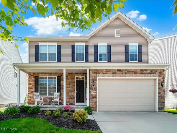 12174 Edgehill OVAL, Strongsville, OH 44149