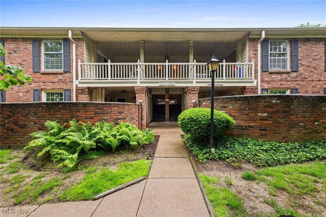 1300 Culpepper DR #1B, Akron, OH 44313
