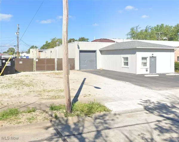Elyria, OH 44035,157 Kenwood ST