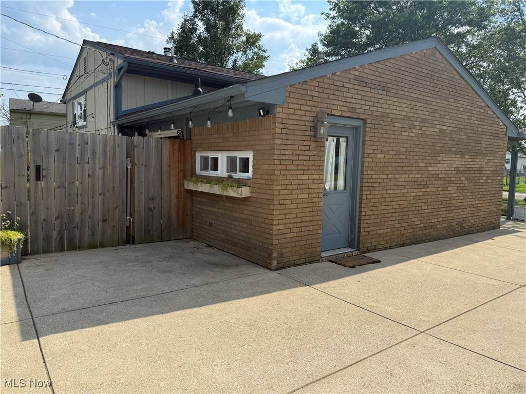 Lorain, OH 44055,4535 Norfolk AVE