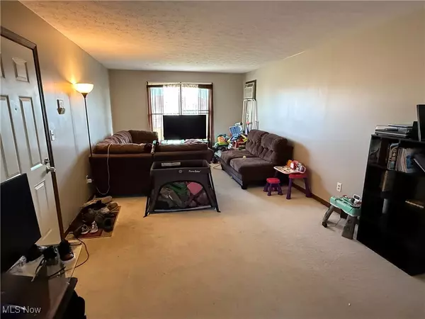 Boardman, OH 44512,912 Pearson CIR #5