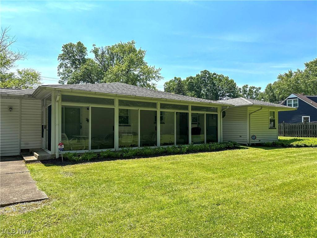 Niles, OH 44446,195 Fairlawn AVE