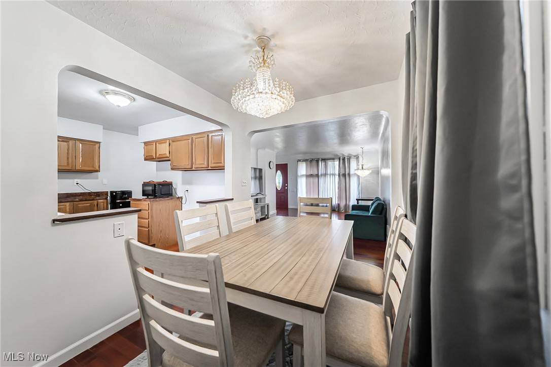 Parma, OH 44134,2715 Dellwood DR