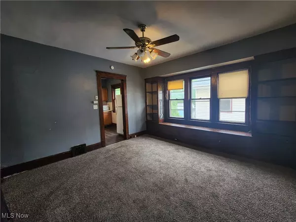 Cleveland, OH 44104,11321 Parkview AVE #UP