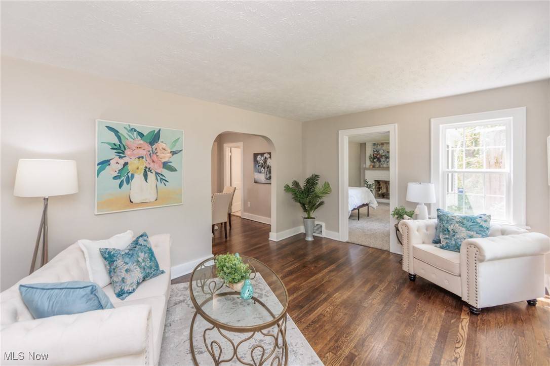 Cuyahoga Falls, OH 44223,2067 27th ST