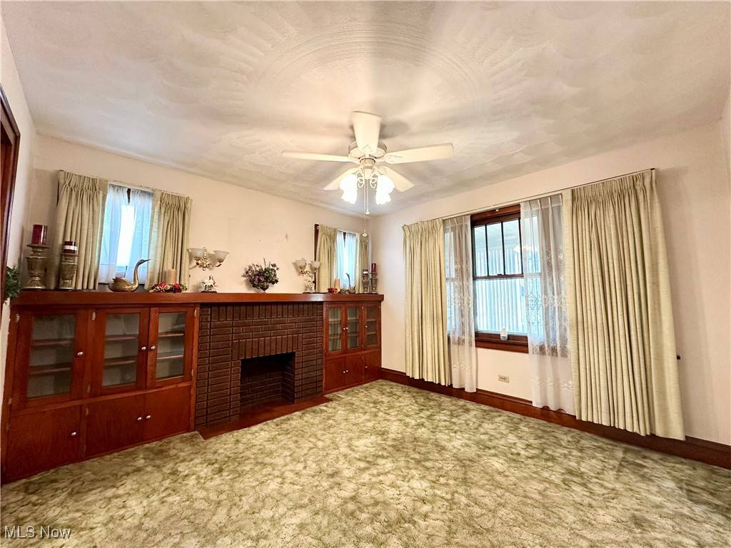 Follansbee, WV 26037,808 Gilbert AVE