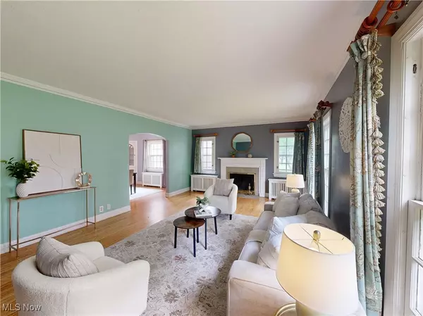 Shaker Heights, OH 44122,18515 Lomond BLVD