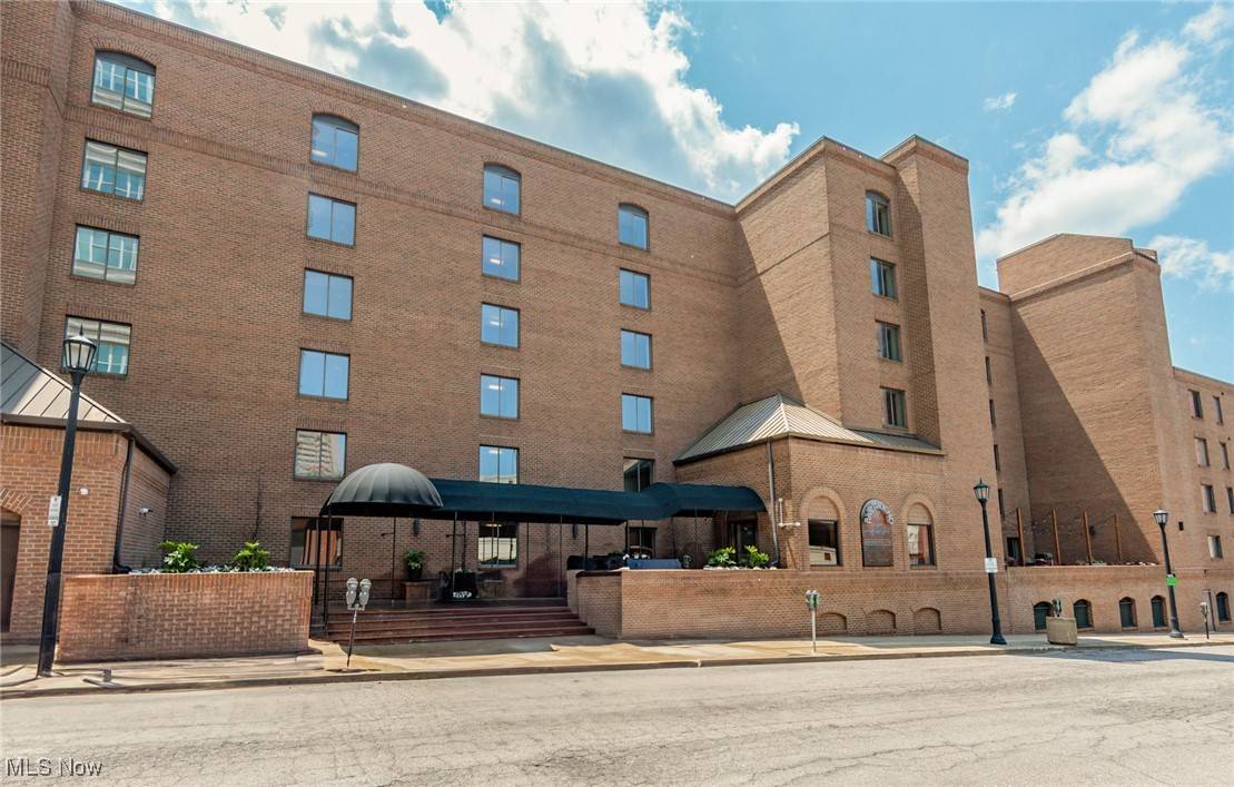 1444 W 10th ST #405, Cleveland, OH 44113