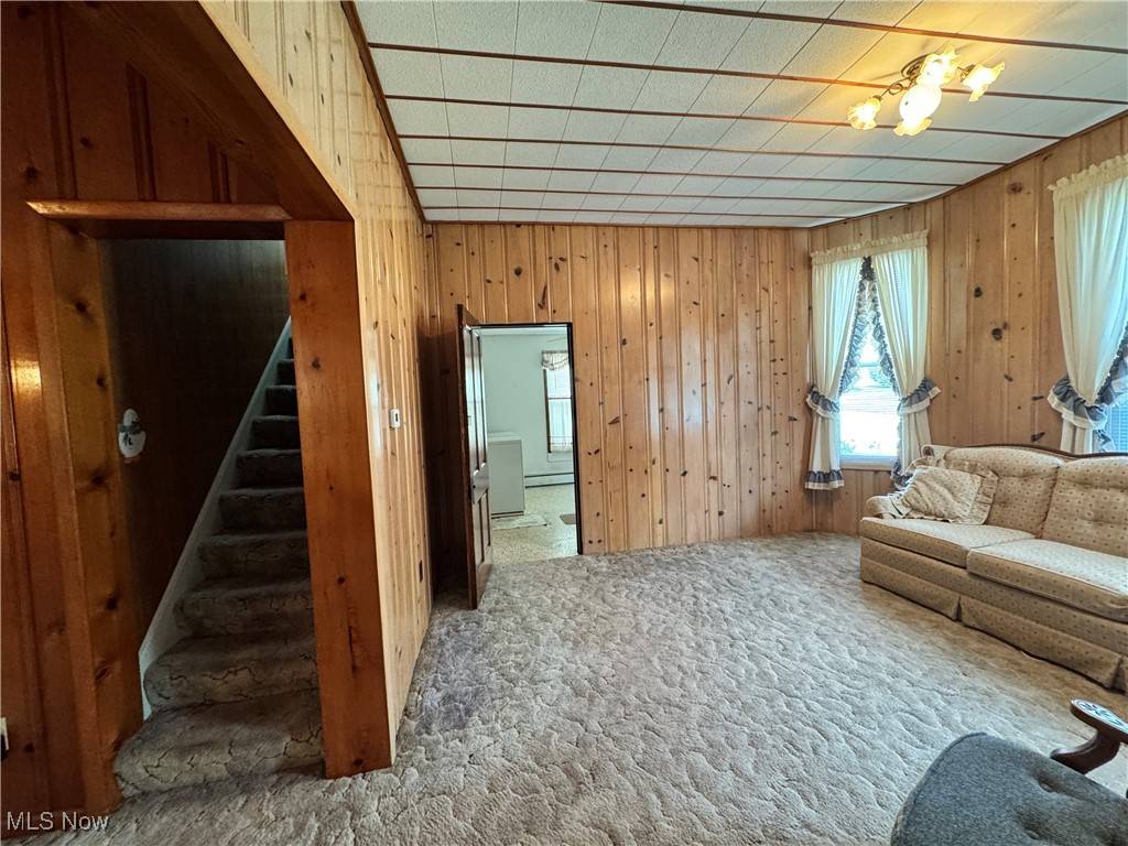 East Palestine, OH 44413,99 W Martin ST