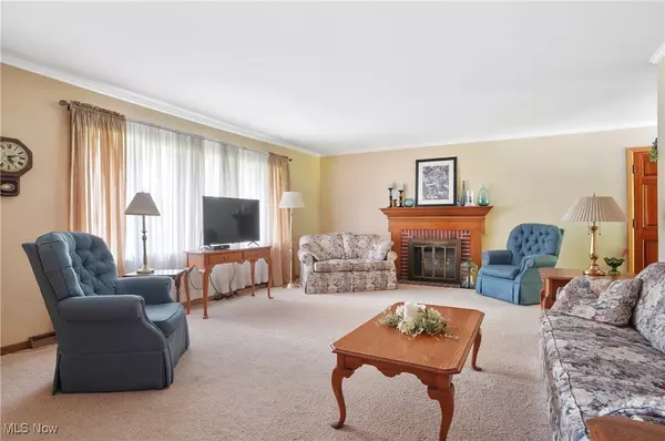 Lisbon, OH 44432,962 N Market ST