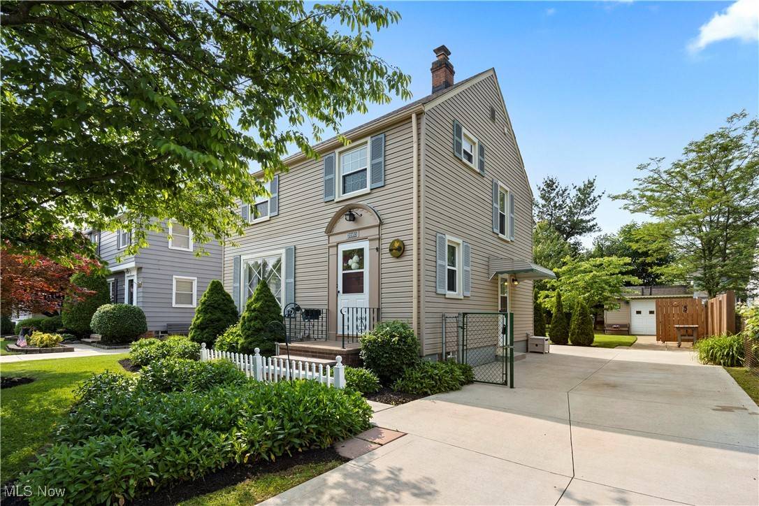 20953 Woodstock AVE, Fairview Park, OH 44126