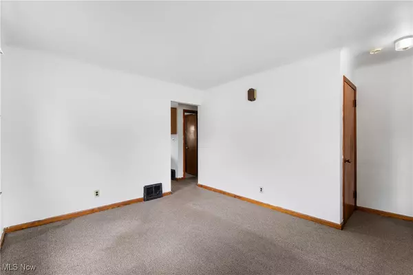 Barberton, OH 44203,1232 Stratford ST