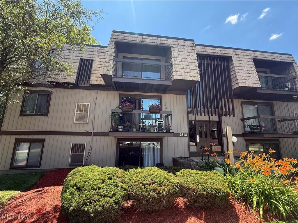 North Royalton, OH 44133,9510 Cove DR #C9