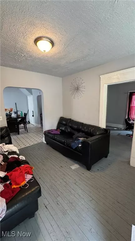Cleveland, OH 44104,3415 E 114th ST