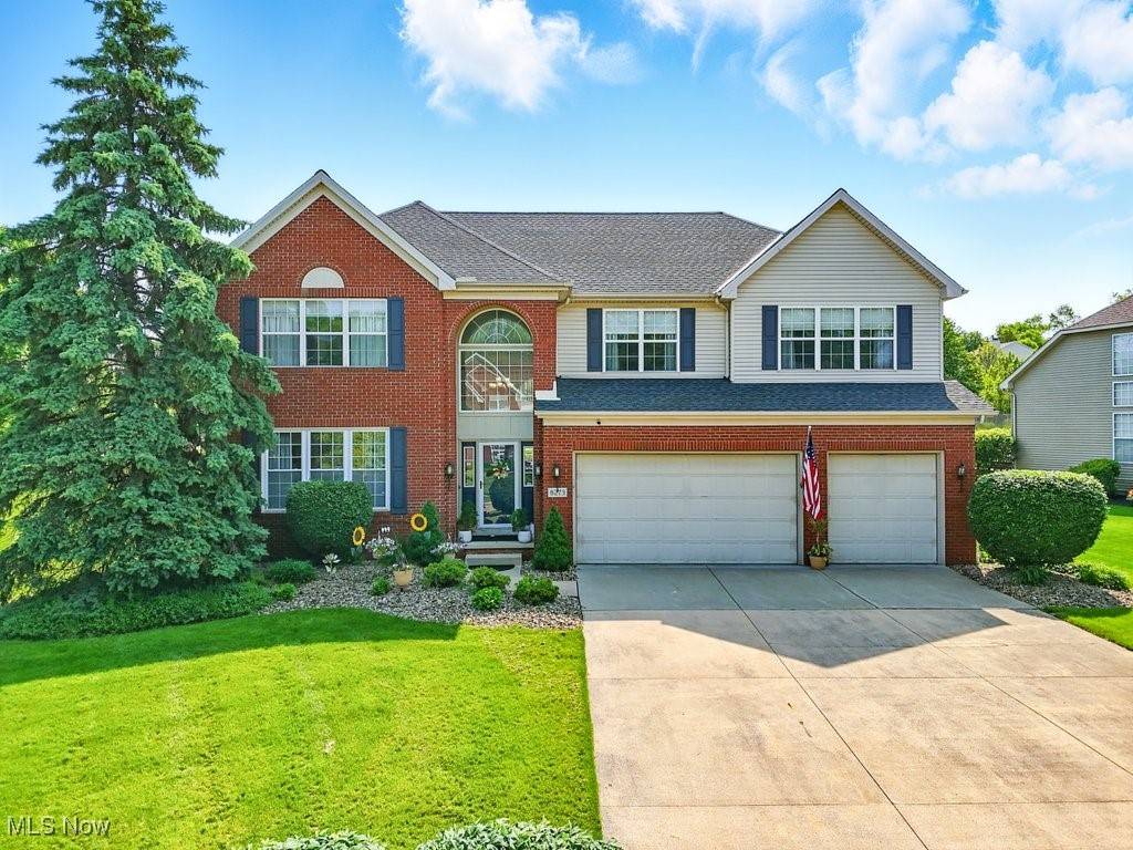 8273 Augusta LN, Northfield, OH 44067