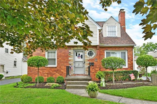 427 Butler RD NE, Warren, OH 44483