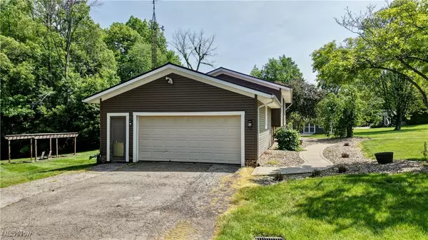 Millersburg, OH 44654,5523 Township Road 381