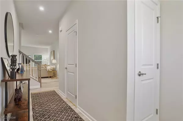 Stow, OH 44224,1541 Spruce Hill DR
