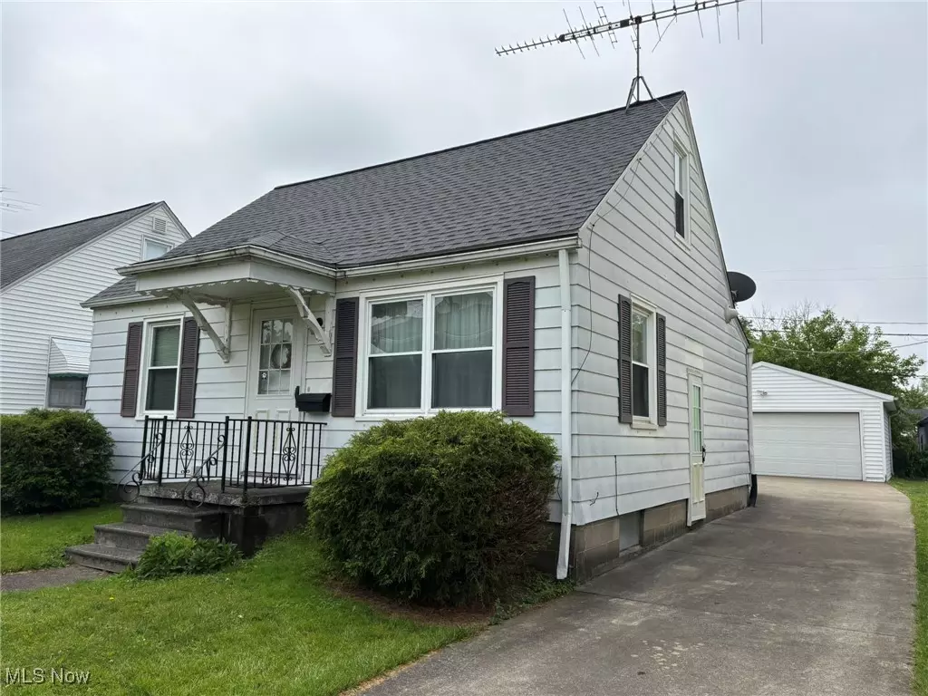Elyria, OH 44035,453 Kenyon AVE