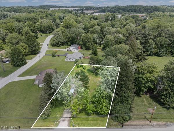 8377 Valley View RD, Macedonia, OH 44056