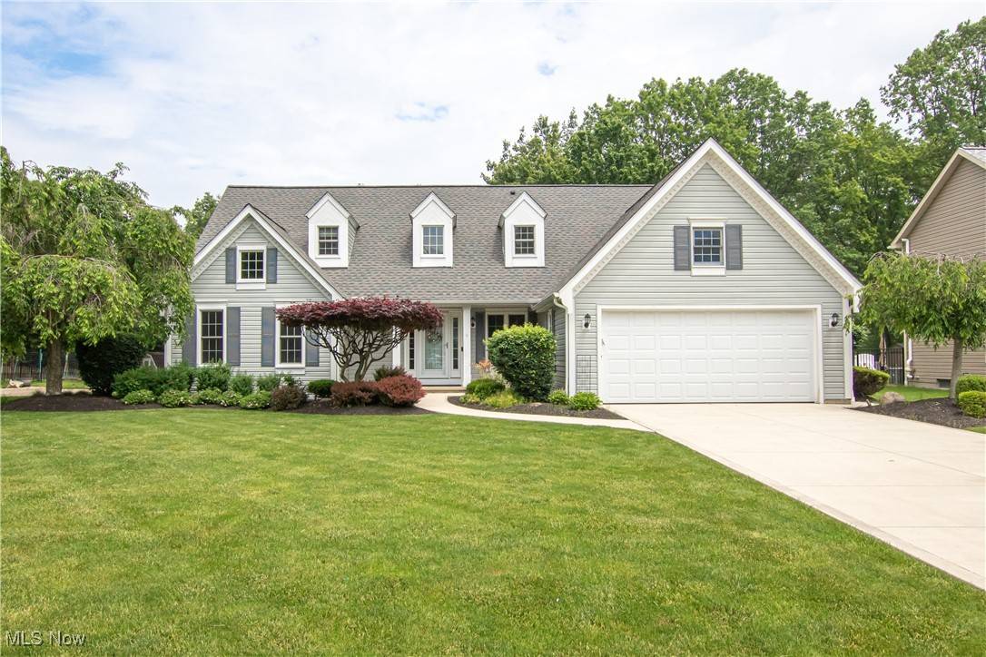 2813 Wakefield LN, Westlake, OH 44145