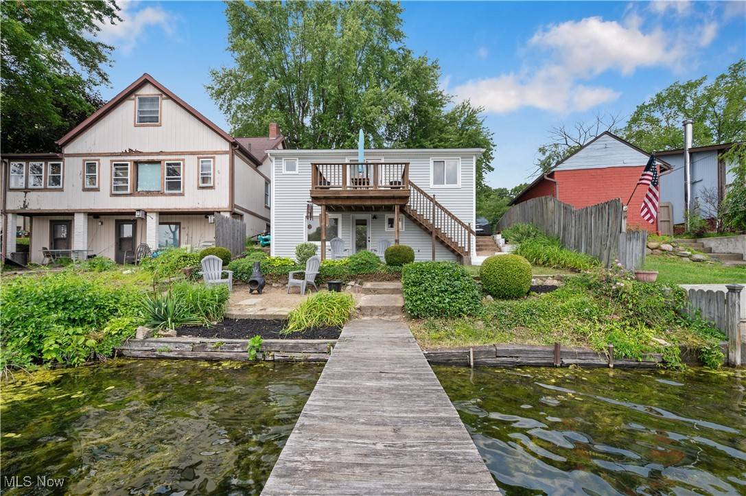 472 Saunders AVE, Coventry, OH 44319