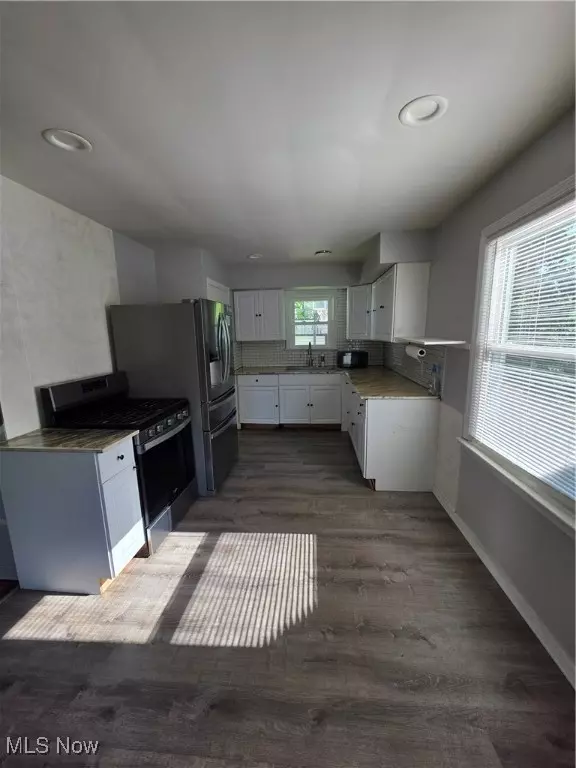 Cleveland, OH 44109,3801 Archmere AVE