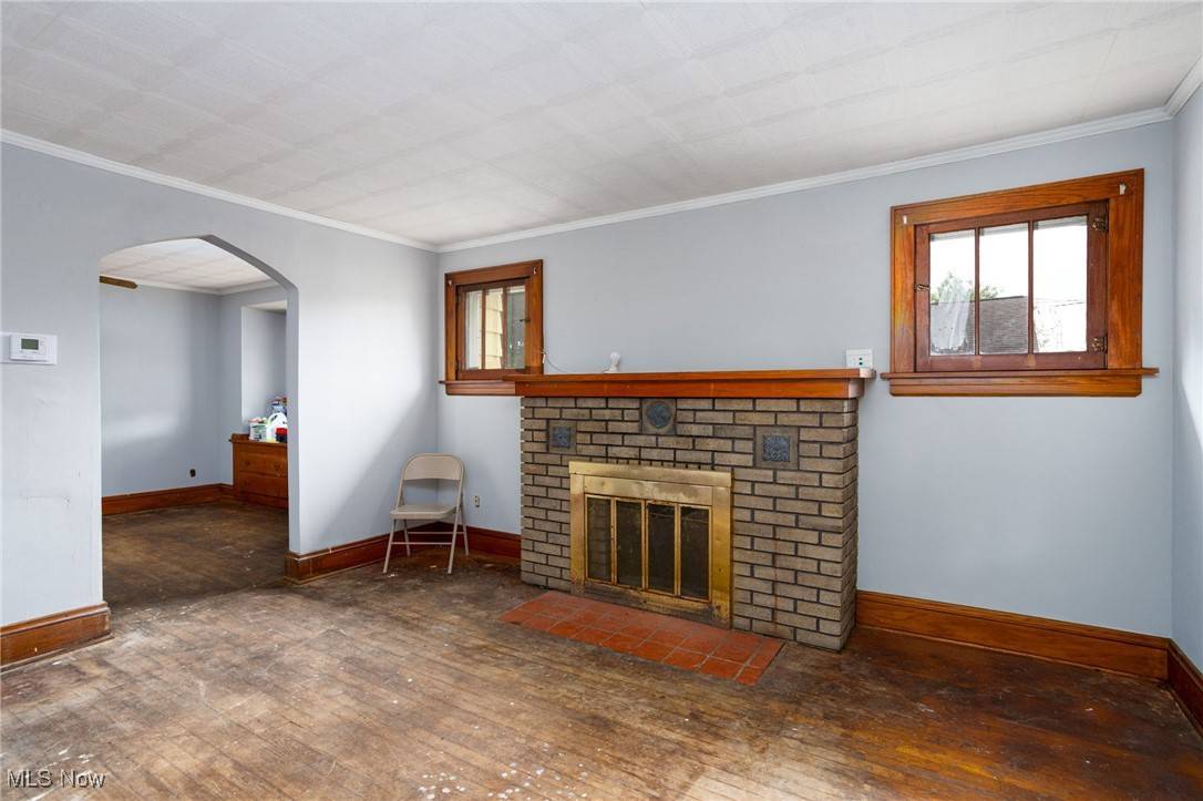 Akron, OH 44314,2489 Conrad AVE