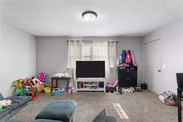 Canton, OH 44705,1636 Superior AVE NE