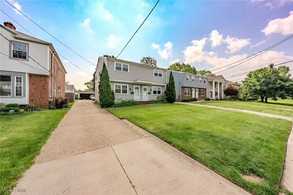 Cleveland, OH 44111,3357 - 3359 Rocky River DR
