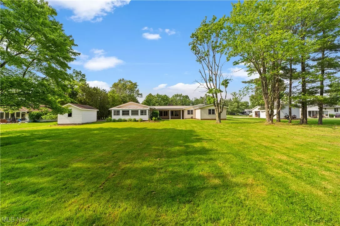 Willoughby Hills, OH 44094,35036 Martin RD