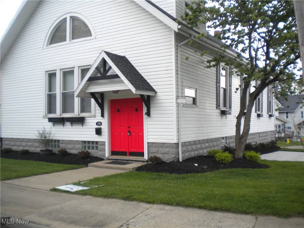 139 W State ST, Barberton, OH 44203