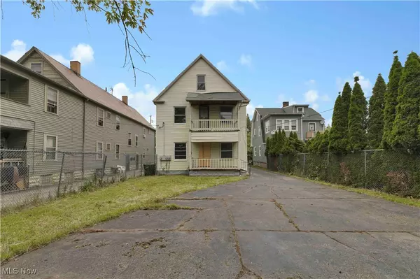 Cleveland, OH 44104,11204 Parkview AVE
