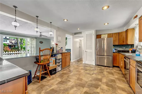 Cuyahoga Falls, OH 44221,3450 Atterbury ST