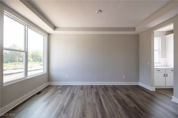 Akron, OH 44333,3730 Overlook CT