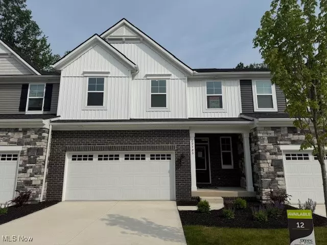 Westlake, OH 44145,29785 Lobello DR
