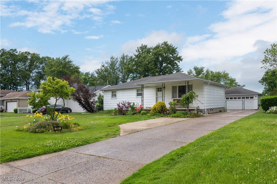 751 West Martin AVE, Amherst, OH 44001